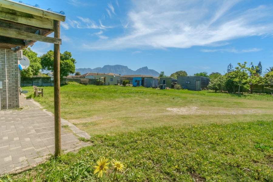 11 Bedroom Property for Sale in Wetton Western Cape